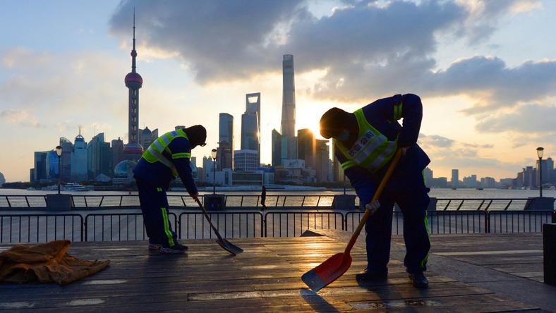 那些在上海不停工作的老人